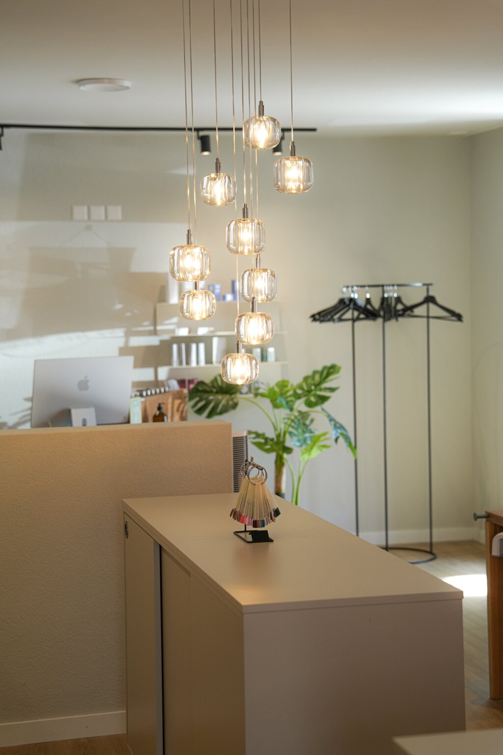 Empfangstheke im Kosmetikstudio Beautylounge Pratteln an der Bahnhofstrasse.