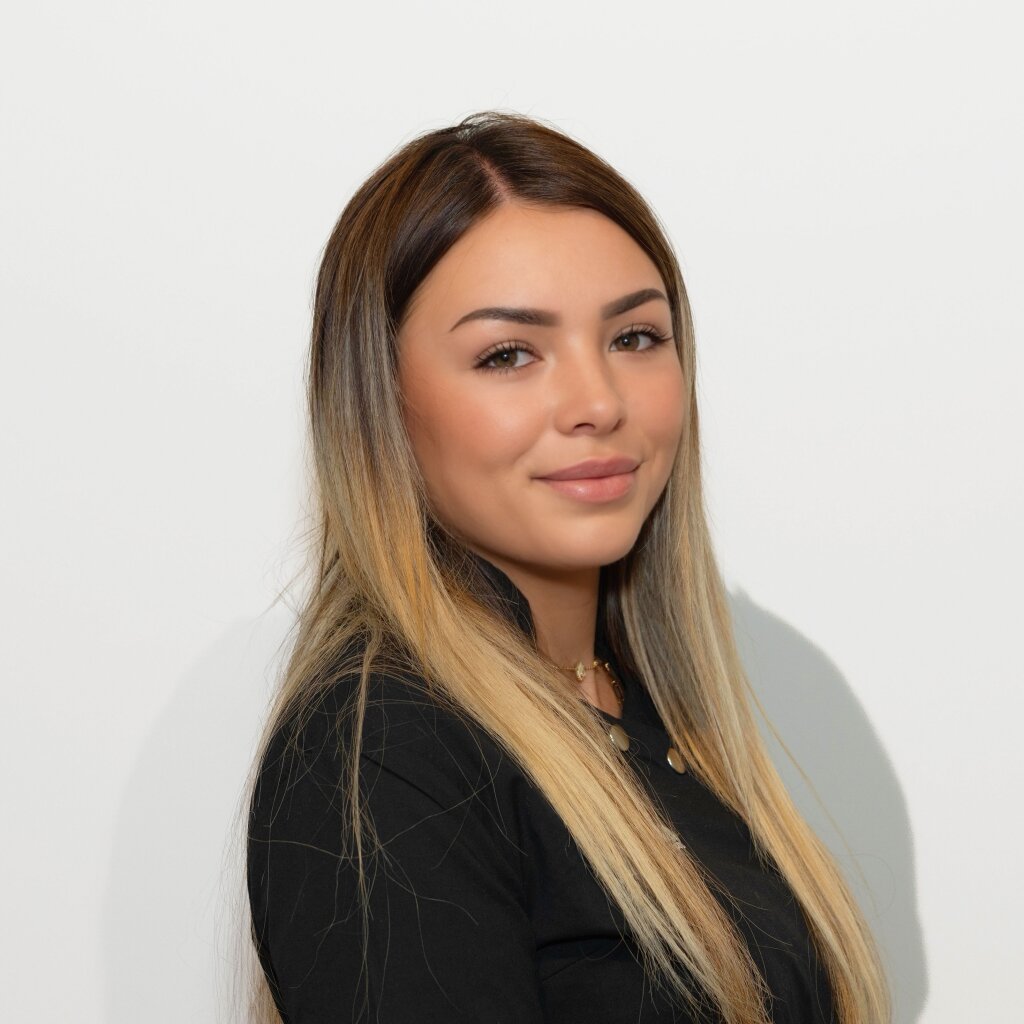 Adeline, Filialleiterin Beautylounge Basel, Expertin f&uuml;r Permanent Make-up und Lashlifting.