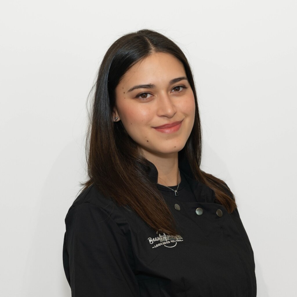 Carla, Filialleiterin der Beautylounge Reinach, erfahrene Kosmetikerin f&uuml;r Wellness und Gesichtsbehandlungen.