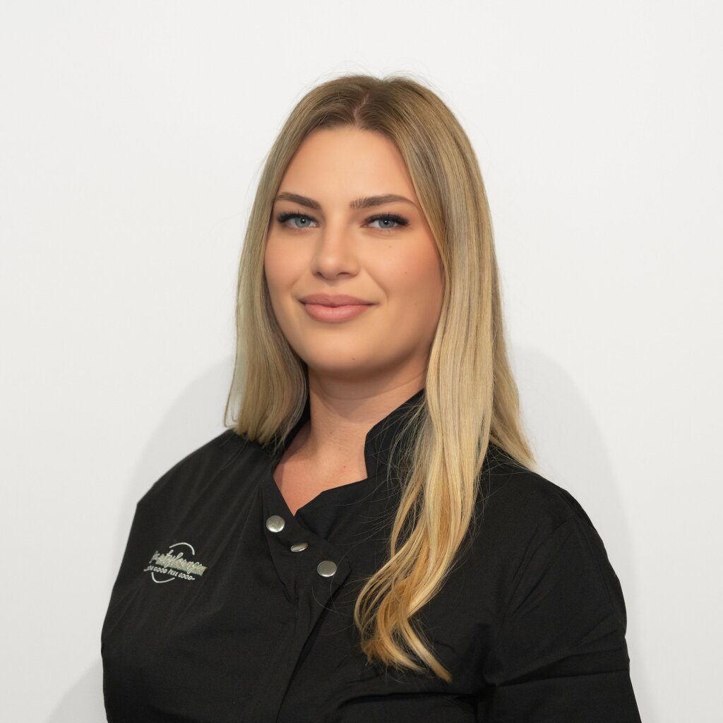 Beautylounge Pratteln, Caroline, Waxing- und Nail-Spezialistin.