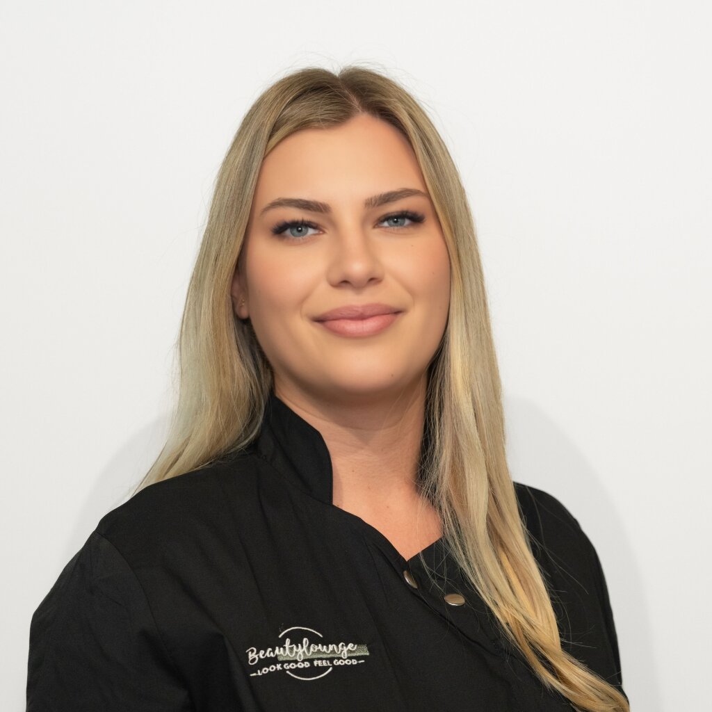 Caroline, Kosmetikerin Beautylounge Pratteln, Expertin f&uuml;r Waxing und Shellac Nails.