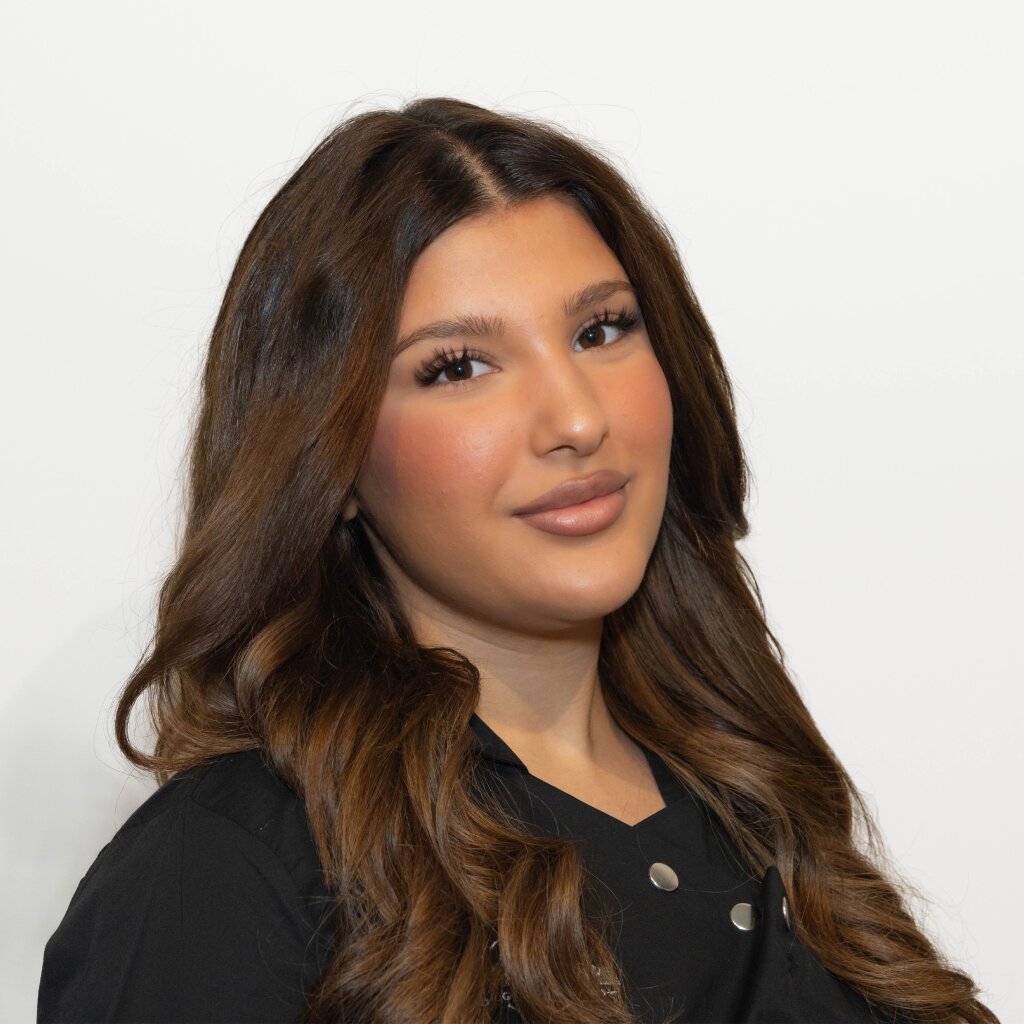 Elida, Lernende Beautylounge Basel, Kosmetikerin in Ausbildung mit Leidenschaft f&uuml;r Trends.