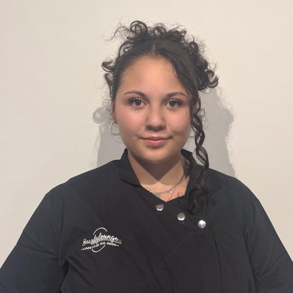 Nora, Mitarbeiterin der Beautylounge.