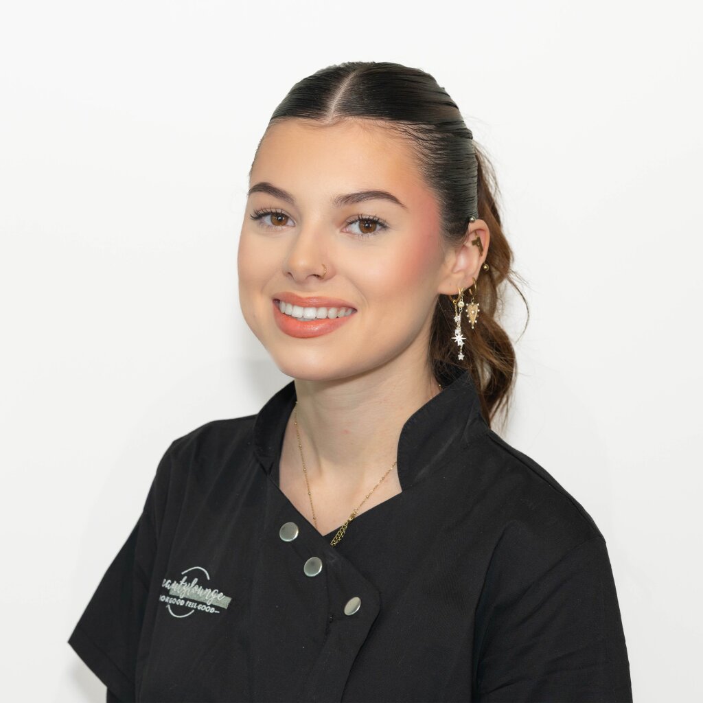 Beautylounge Basel, Zo&eacute;, Beauty-Trainee mit Liebe f&uuml;r Trends und Facials.