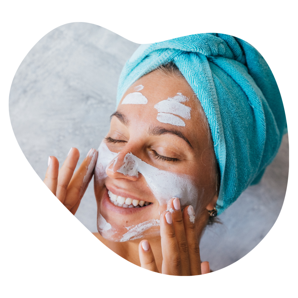 Gesichtsbehandlung mit Wirkstoffmaske in der Beautylounge Basel, intensive Pflege f&uuml;r gesunde Haut.
