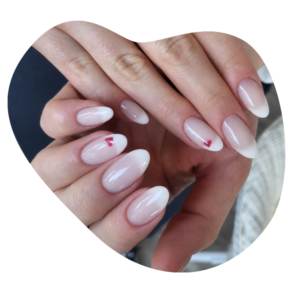 H&auml;nde mit nude French Modellage in Gel in der Beautylounge Basel.
